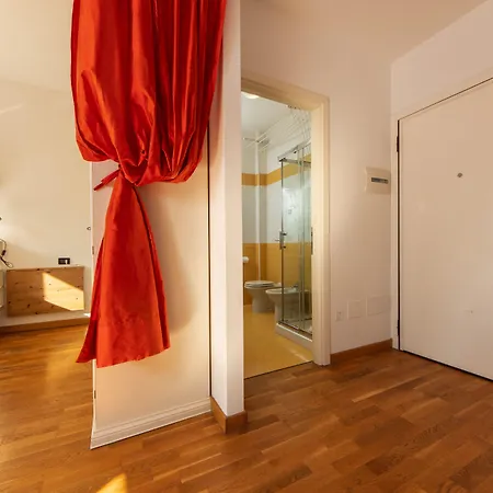 Housmart Milazzo 5 *