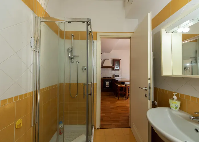 Housmart Milazzo 5 *